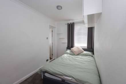 Windsor Close, Hayling Island, PO11, Image 6