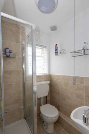 Windsor Close, Hayling Island, PO11, Image 9
