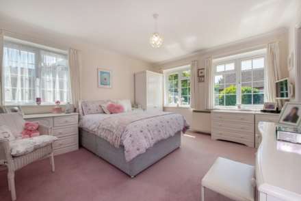 Middlefield, West Wittering, West Sussex, PO20, Image 10