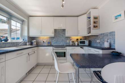 Middlefield, West Wittering, West Sussex, PO20, Image 3