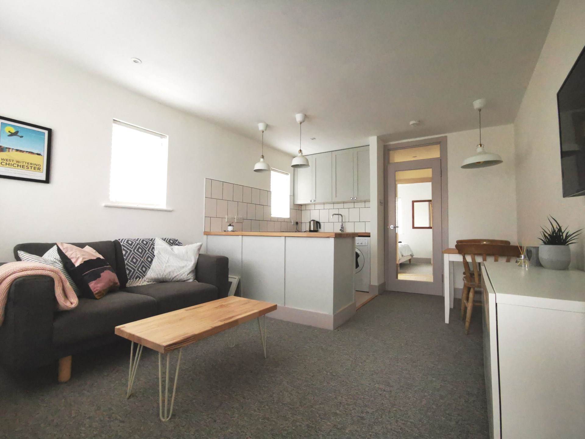 Rostock Court, Bracklesham Lane, Bracklesham, Image 3