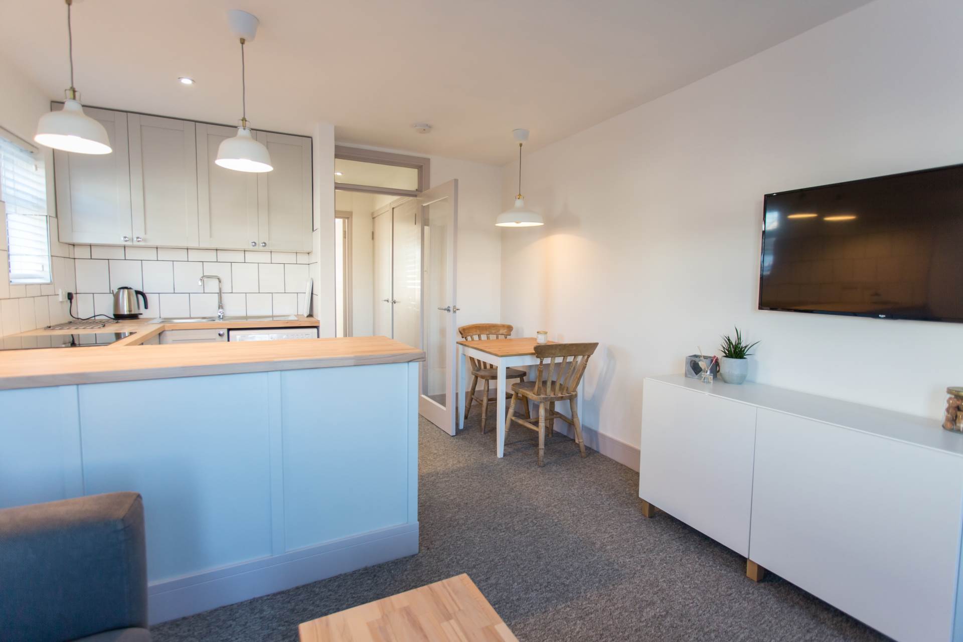 Rostock Court, Bracklesham Lane, Bracklesham, Image 5