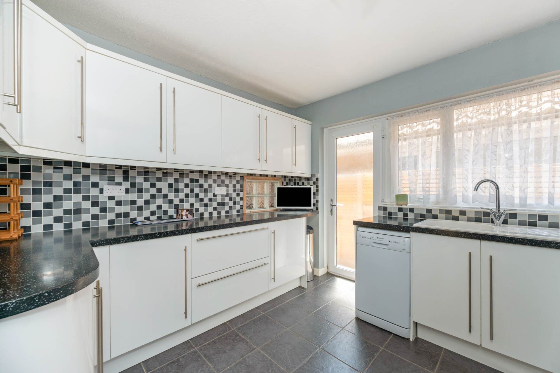 Grayswood Avenue, Bracklesham Bay, West Sussex, PO20, Image 5