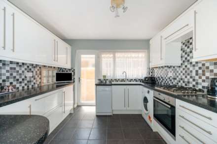 Grayswood Avenue, Bracklesham Bay, West Sussex, PO20, Image 3