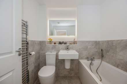 Baker Close, Bracklesham Bay, Chichester, West Sussex, PO20, Image 12