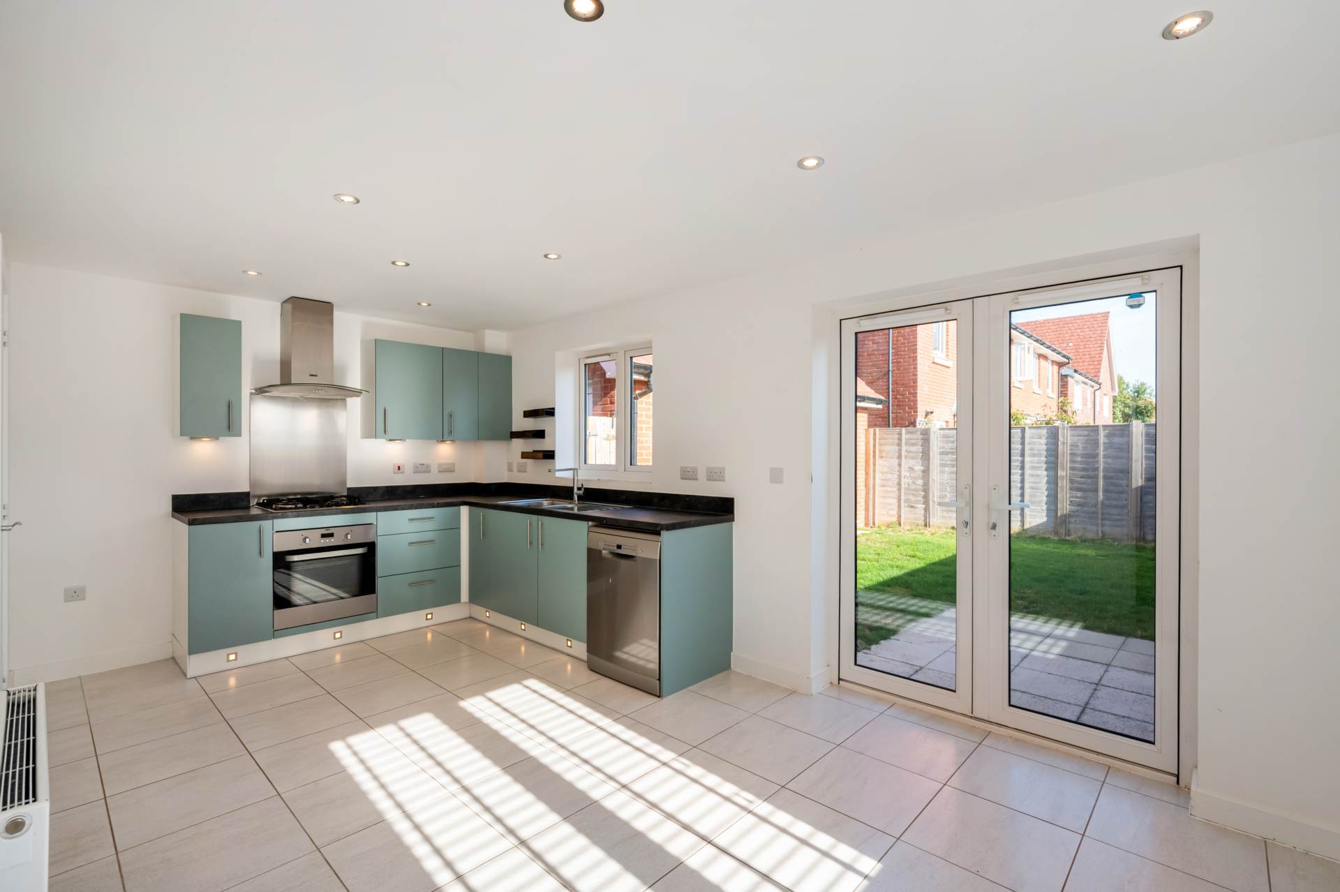 Charlie Drive, Bracklesham Bay, PO20, Image 3