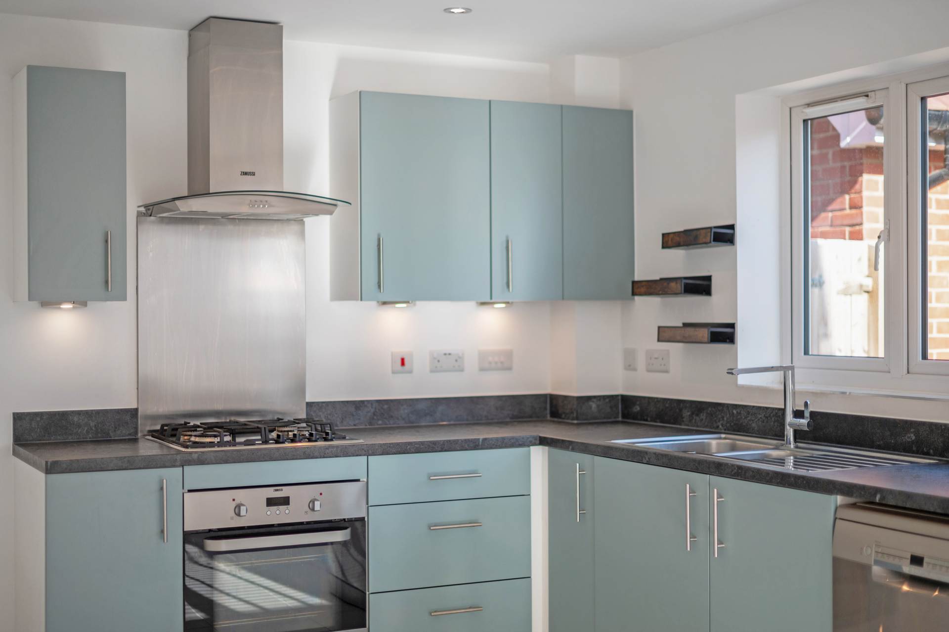 Charlie Drive, Bracklesham Bay, PO20, Image 4