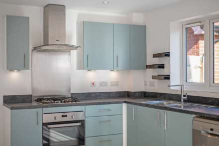 Charlie Drive, Bracklesham Bay, PO20, Image 4
