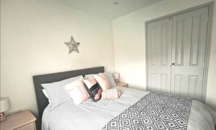 Hayward Place, Bracklesham, Image 10