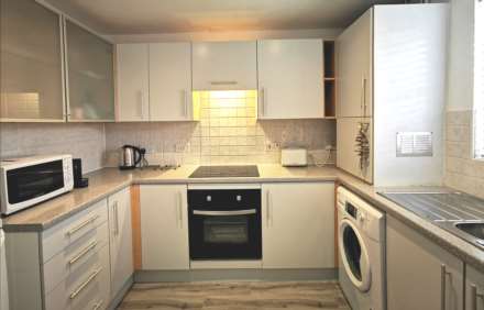 Hayward Place, Bracklesham, Image 2