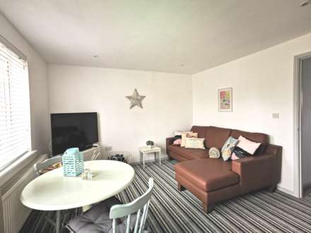 Hayward Place, Bracklesham, Image 6