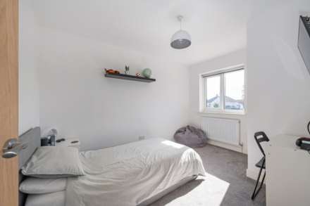 Sunnymead Drive, Waterlooville, PO7, Image 10