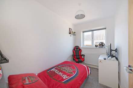 Sunnymead Drive, Waterlooville, PO7, Image 11