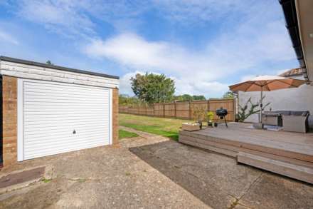 Sunnymead Drive, Waterlooville, PO7, Image 20