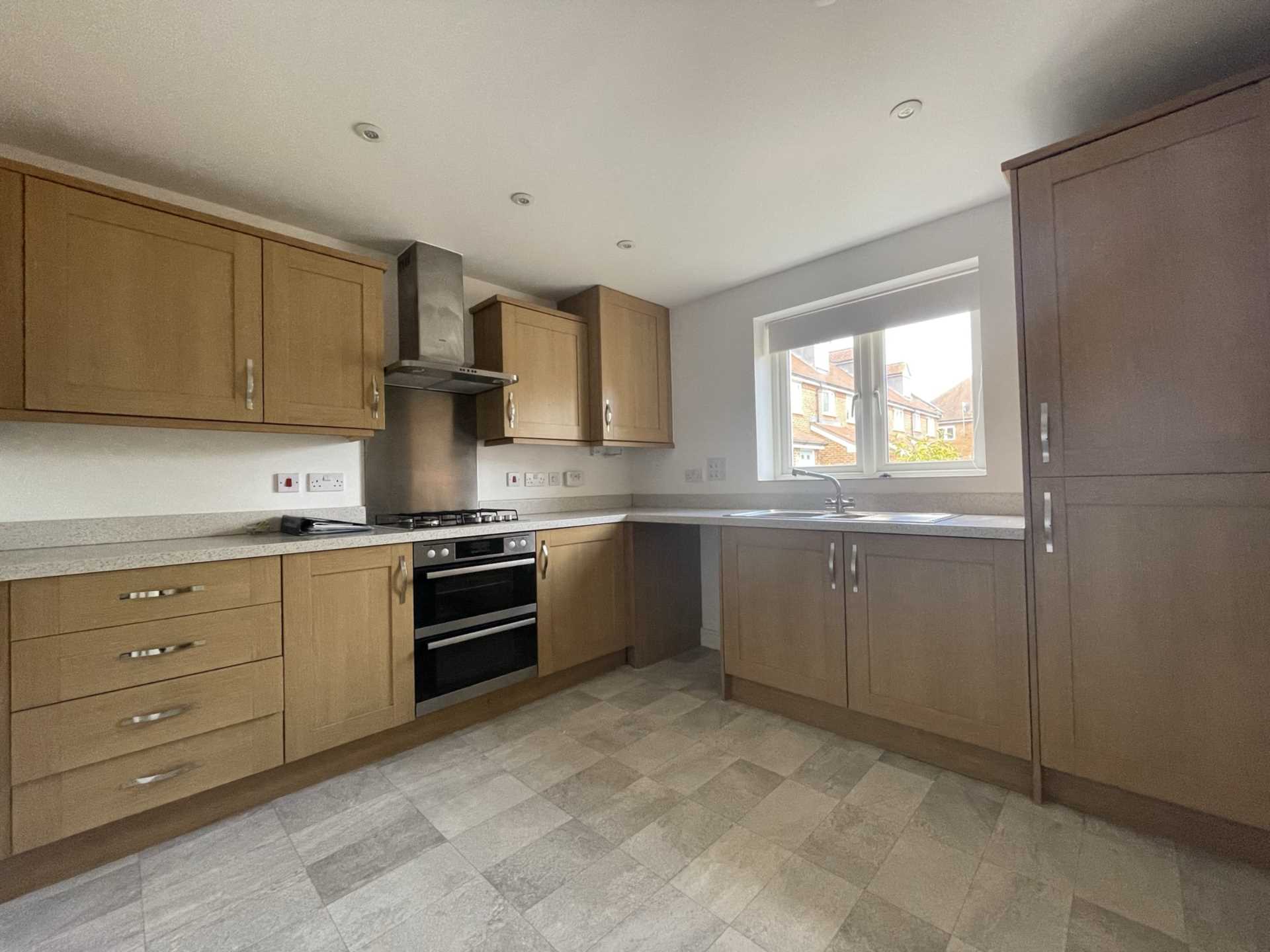 Old Common Close, Birdham, Image 2