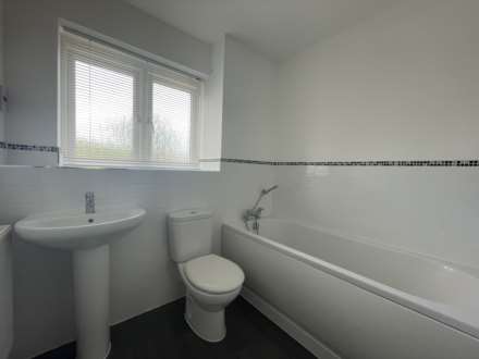 Old Common Close, Birdham, Image 11