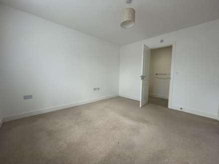 Old Common Close, Birdham, Image 7