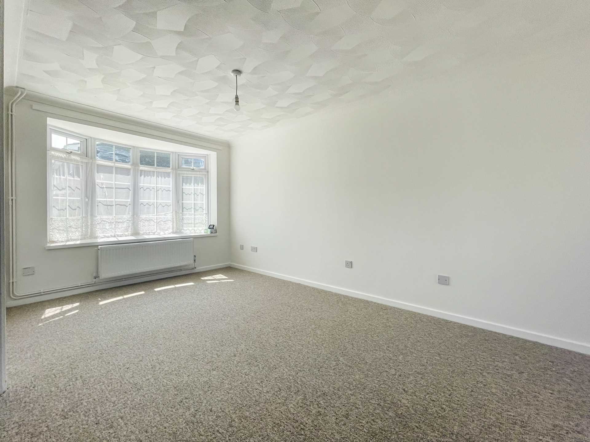 Kestrel Close, East Wittering, Image 2