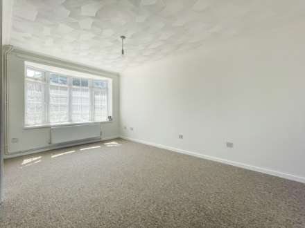 Kestrel Close, East Wittering, Image 2