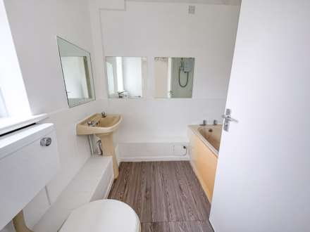 Bracklesham Court, Bracklesham Lane, Image 9
