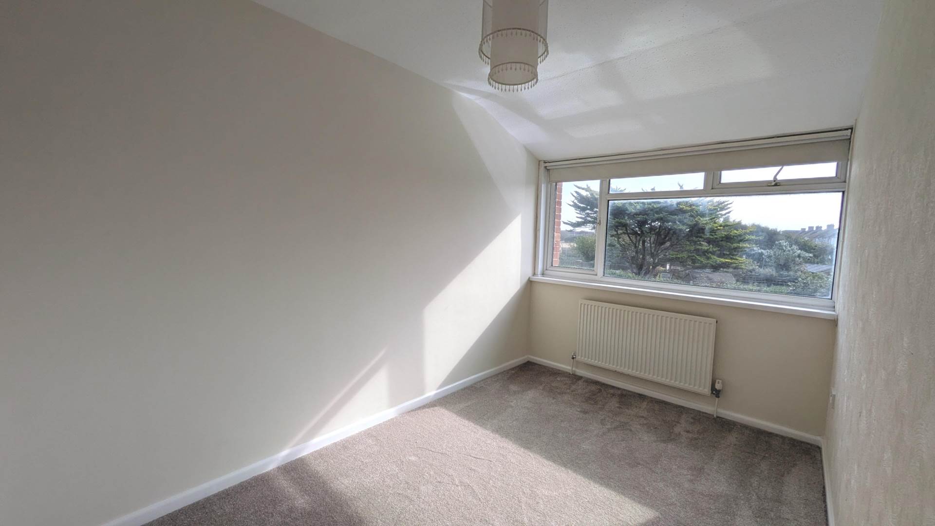 Downview Close, East Wittering, Image 11