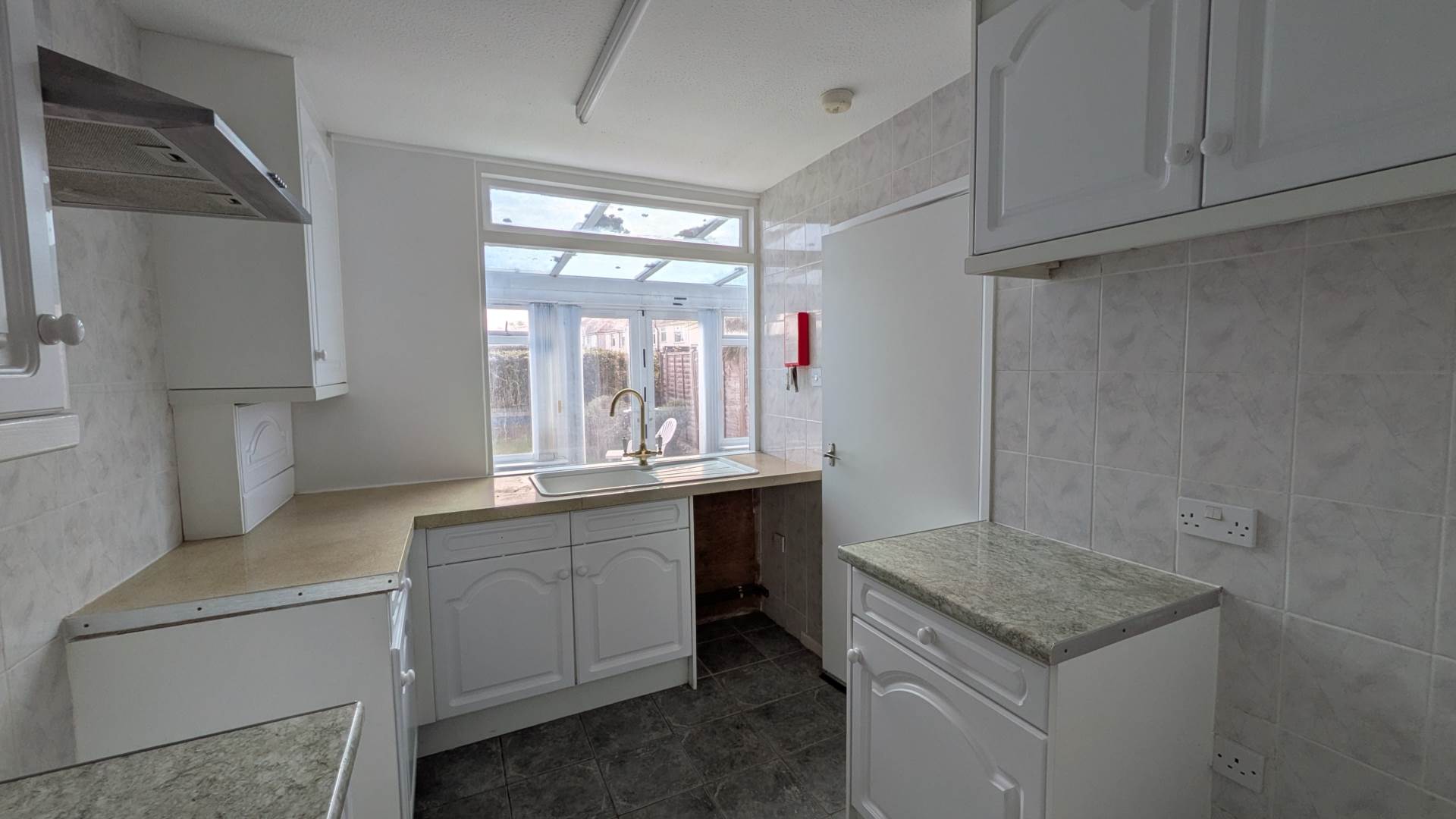 Downview Close, East Wittering, Image 4