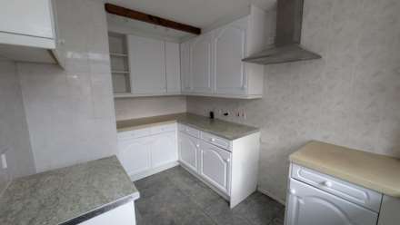 Downview Close, East Wittering, Image 2