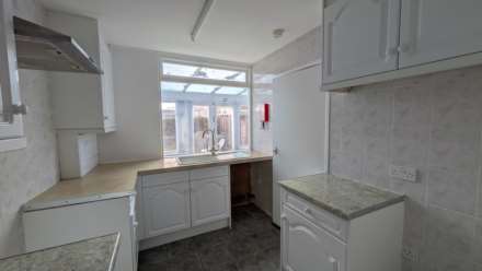 Downview Close, East Wittering, Image 4