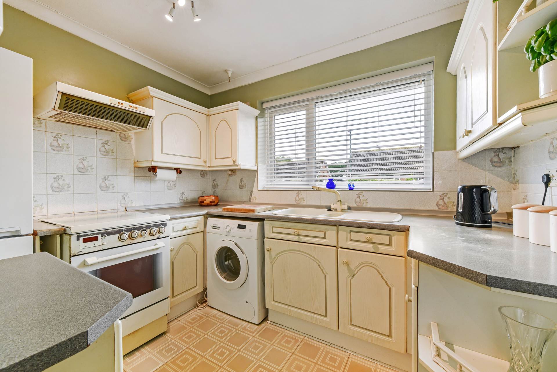 Barton Way, Bracklesham Bay, West Sussex, PO20, Image 3