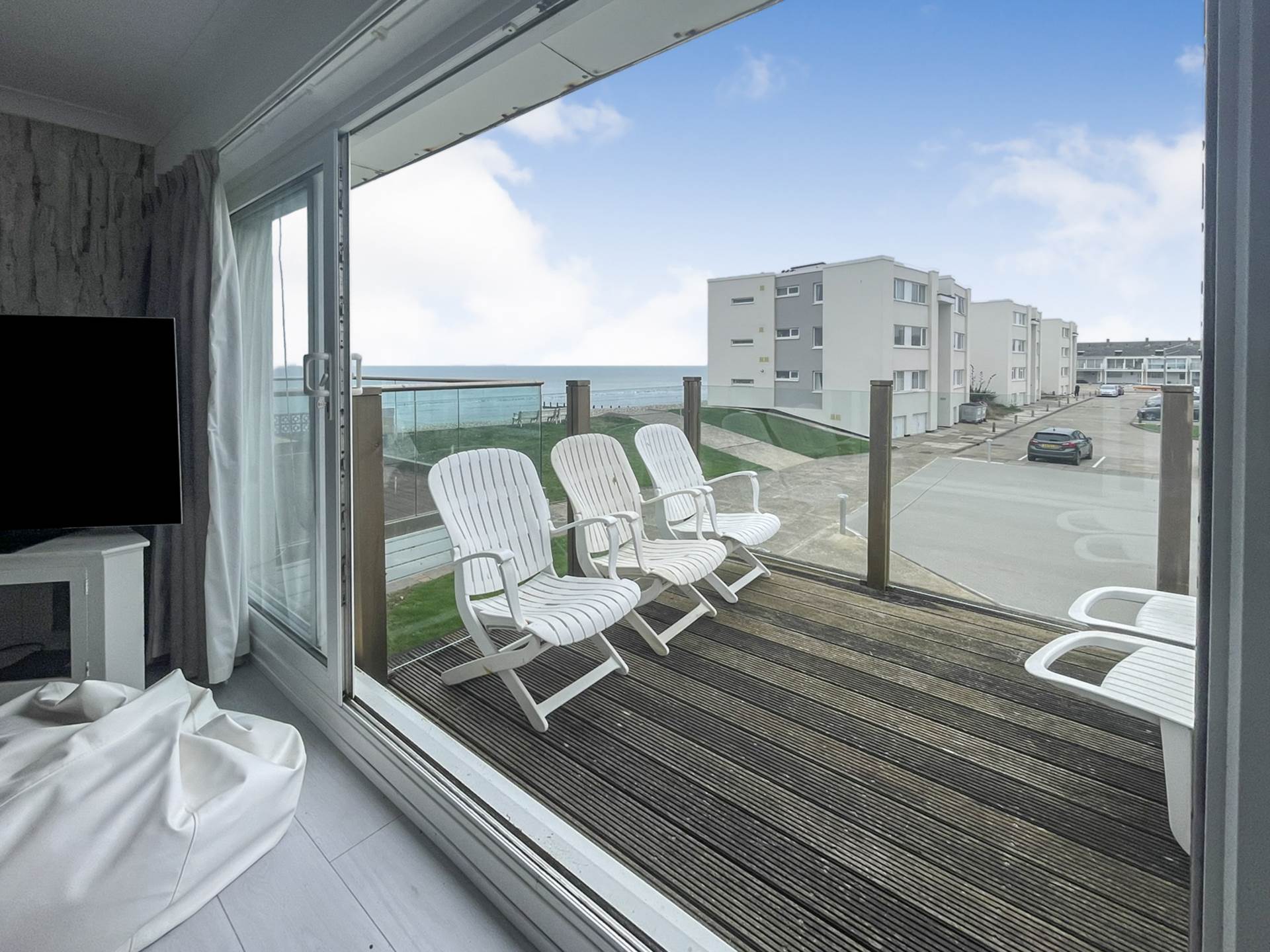 Marineside, Bracklesham, Image 4