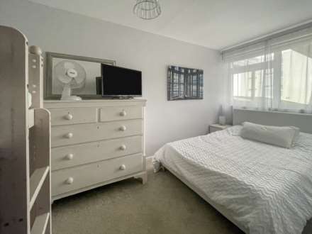 Marineside, Bracklesham, Image 6