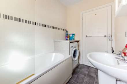 Bassett Road, Bognor Regis, Image 9