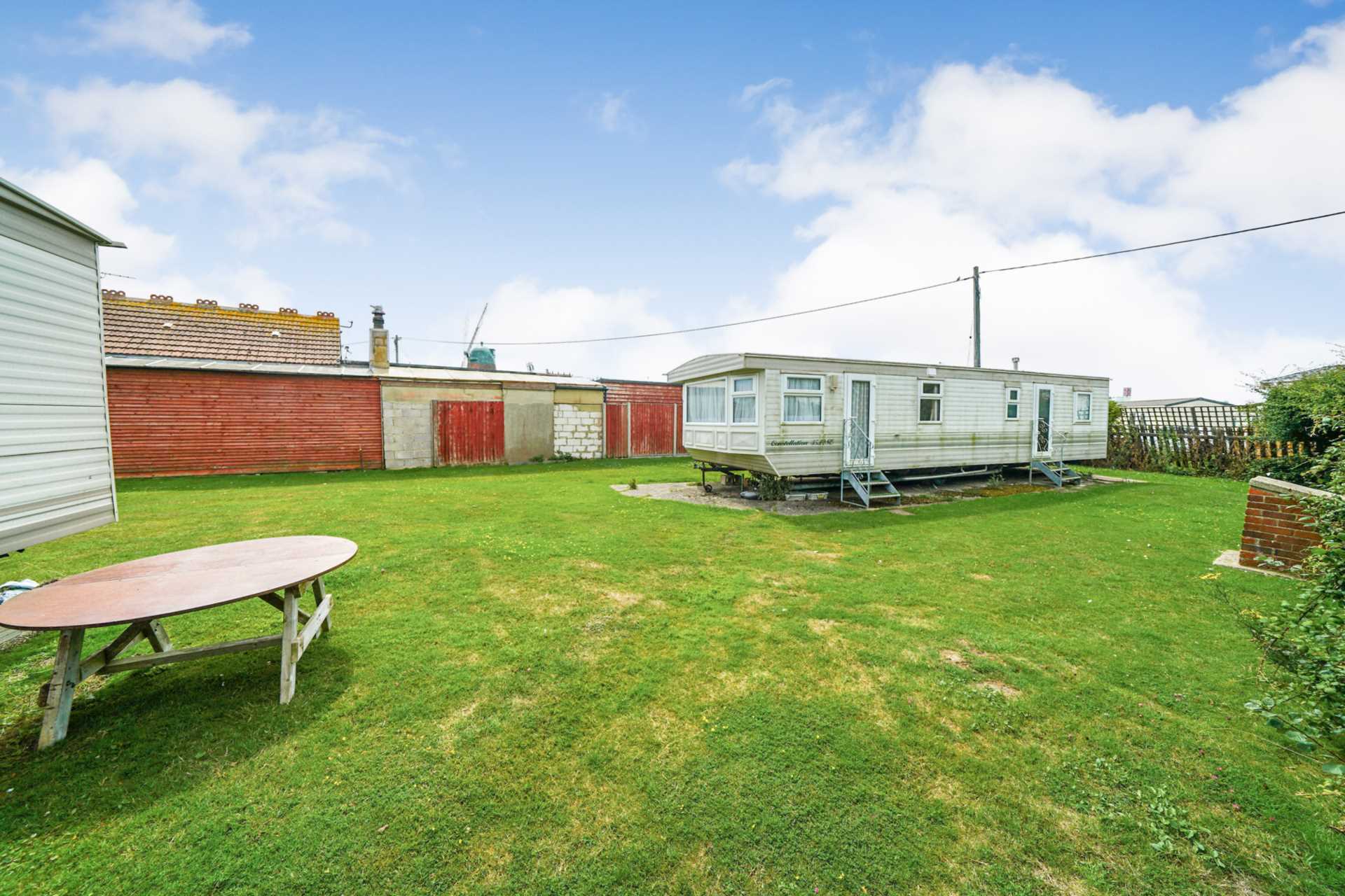 Montalan Crescent, Selsey, Image 9