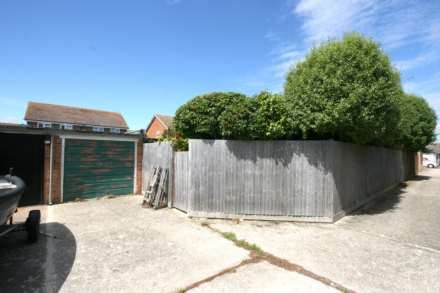 Kilnwood Close, Selsey, Image 2