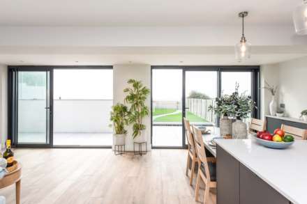 East Bracklesham Drive, Bracklesham Bay, West Sussex, PO20, Image 11