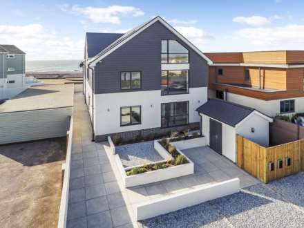 East Bracklesham Drive, Bracklesham Bay, West Sussex, PO20, Image 2