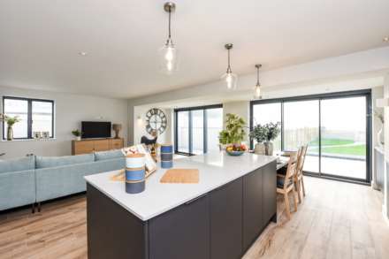 East Bracklesham Drive, Bracklesham Bay, West Sussex, PO20, Image 6