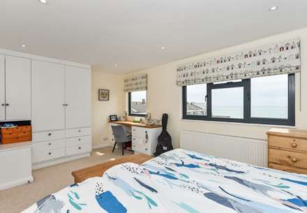 Marineside, Bracklesham Bay, PO20, Image 6