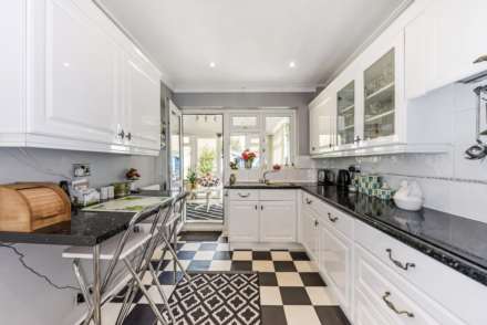 Windsor Drive, West Wittering, West Sussex, PO20, Image 3