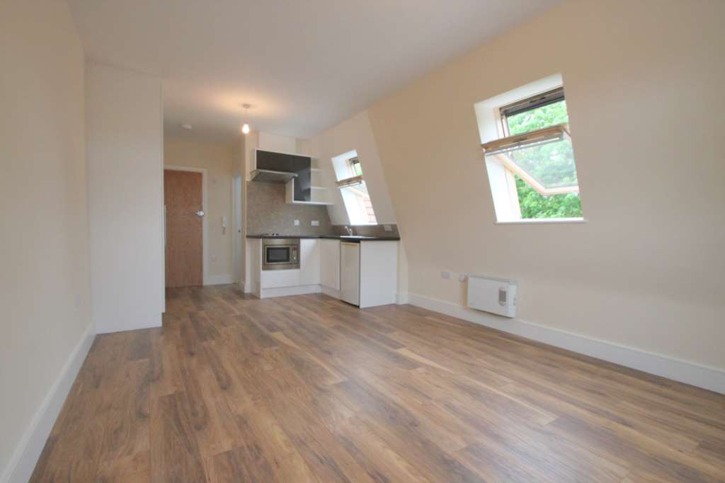 St James Road SM1, Sutton, Image 2