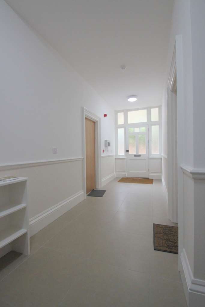 St James Road SM1, Sutton, Image 9