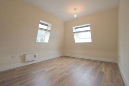 St James Road SM1, Sutton, Image 6