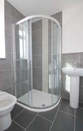Glenister Park Road, London, Image 7