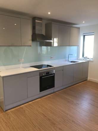 SM2 5DG Cedar Road, Sutton, Image 10