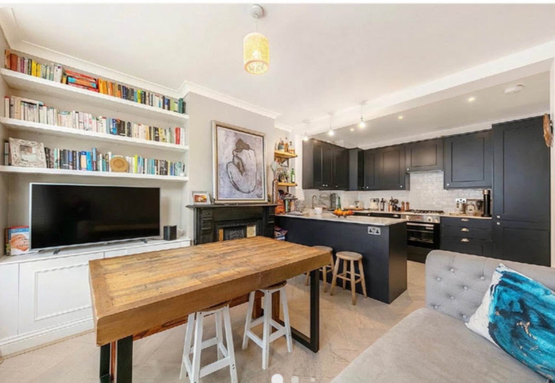 Balvernie Grove, London SW18, Image 1