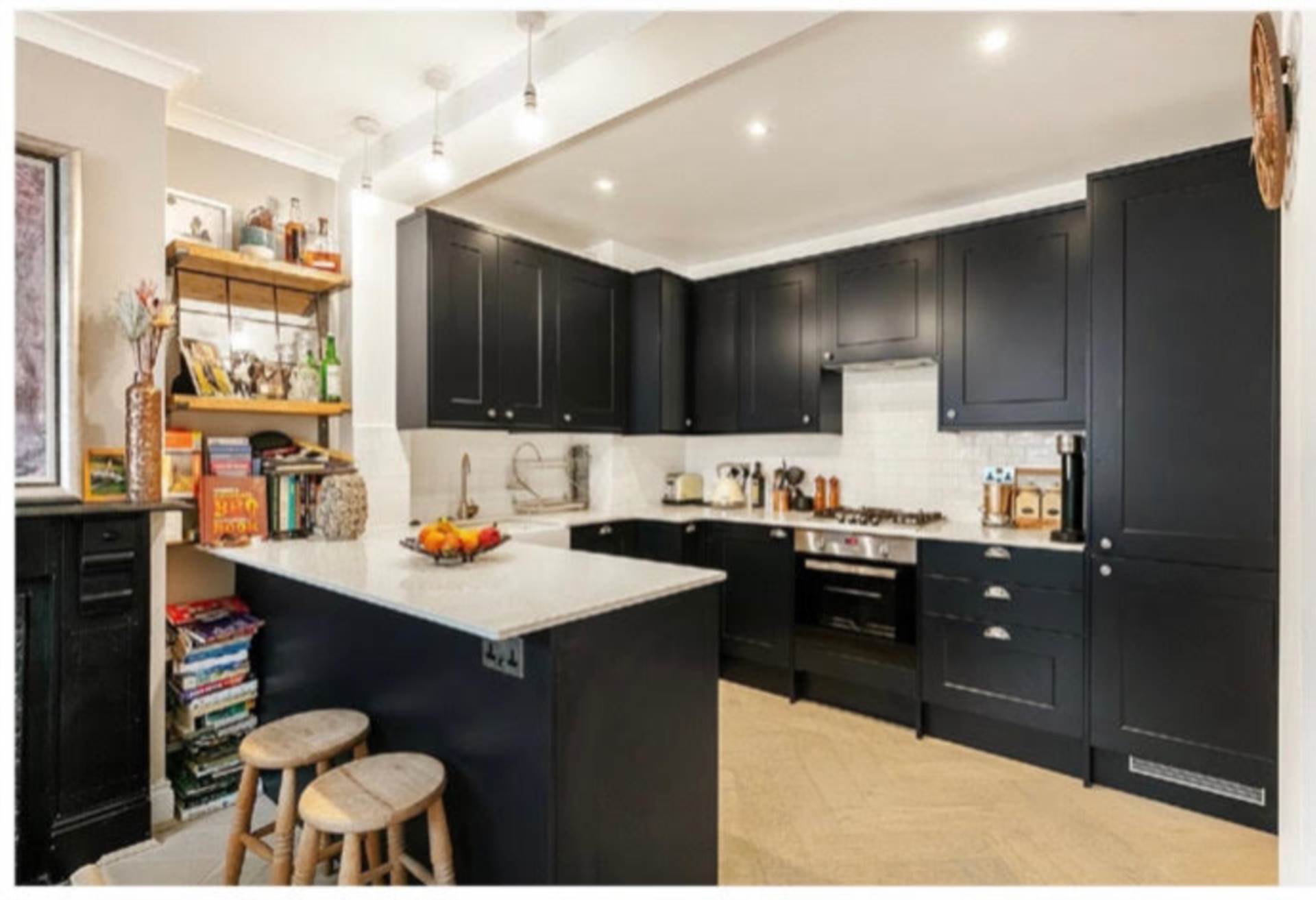 Balvernie Grove, London SW18, Image 2