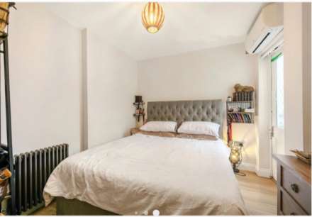 Balvernie Grove, London SW18, Image 6