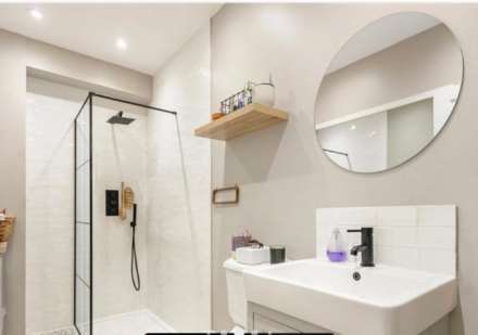 Balvernie Grove, London SW18, Image 7