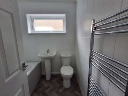 Mitford Crescent, Stockton On Tees, Image 4