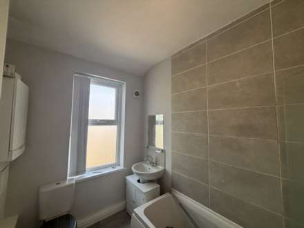 Merton Road, Prestwich, Image 15